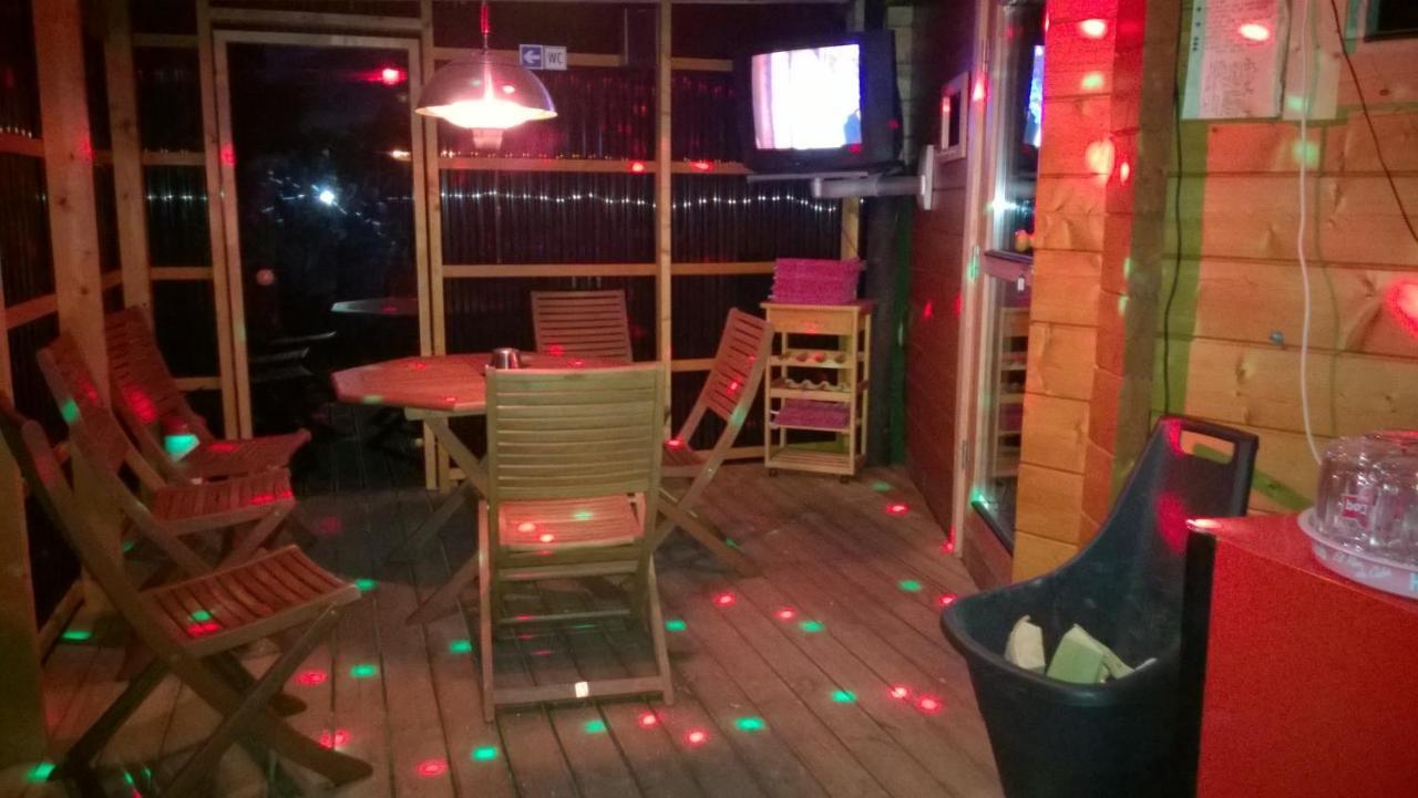 Pivarootsi Holiday Village Luaran gambar