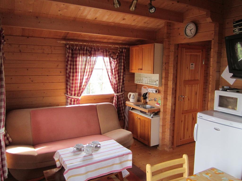 Pivarootsi Holiday Village Bilik gambar